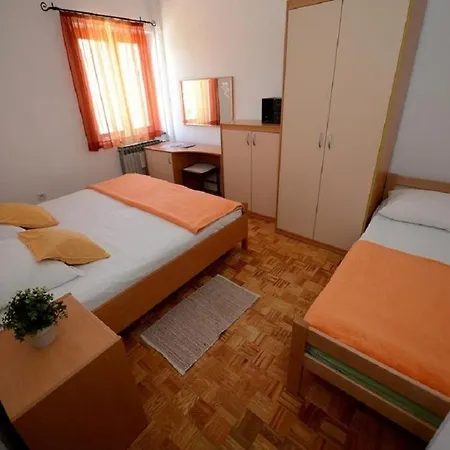 Ankica - 150 M From Beach * Zadar