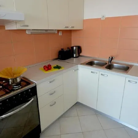 Ankica - 150 M From Beach * Zadar